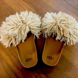 Ugg Cindi Yarn Fringe Slides